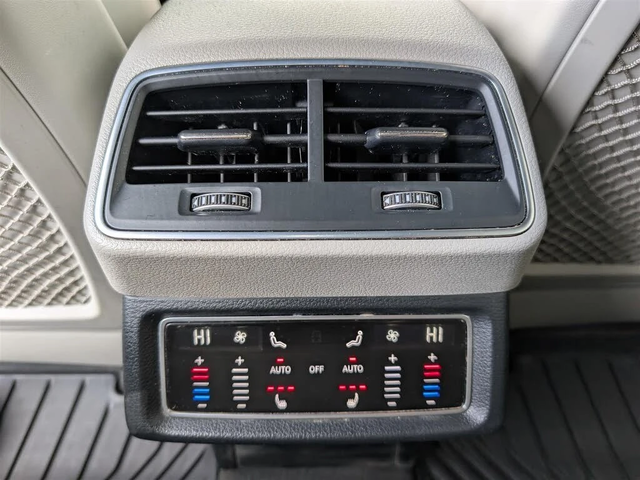 Audi E-Tron TECHNIK* QUATTRO* АвтоКредит* (ЦЕНА ДО БГ) - автомобили, коли, обяви за нови и употребявани 14