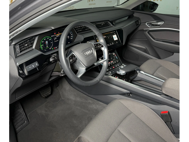 Audi E-Tron 55 Quattro* LED* Въздух - автомобили, коли, обяви за нови и употребявани 5