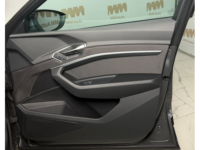 Audi E-Tron 55 Quattro* LED* Въздух - автомобили, коли, обяви за нови и употребявани 9