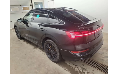 audi-e-tron - 4