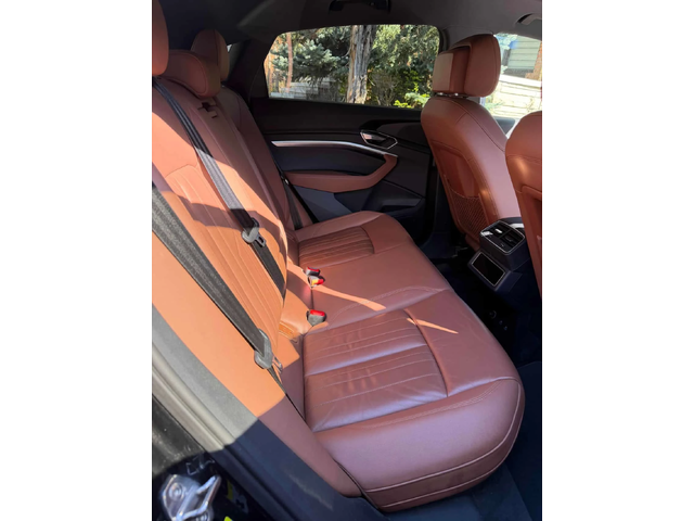Audi E-Tron PROGRESSIVE * KEYLESS* ПОДГРЕВИ* ПАНОРАМА* DIGITAL - автомобили, коли, обяви за нови и употребявани 11
