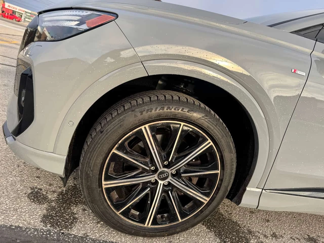 Audi E-Tron * 50 quattro * ПОДГРЕВ* PANO* KEYLESS* - автомобили, коли, обяви за нови и употребявани 5