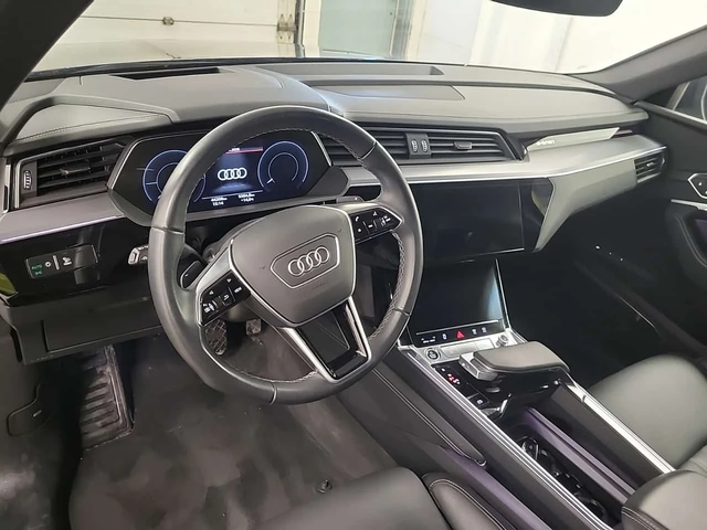 Audi E-Tron TECHNIK| 360| HUD| PANO| ОБДУХВАНЕ| - автомобили, коли, обяви за нови и употребявани 10