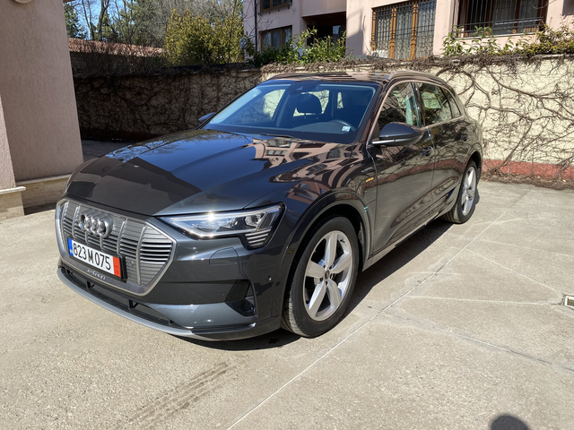 Audi E-Tron 50 quattro Business edition - автомобили, коли, обяви за нови и употребявани 0
