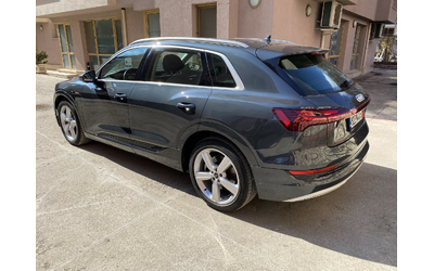 audi-e-tron-50-quattro-business-edition - 5