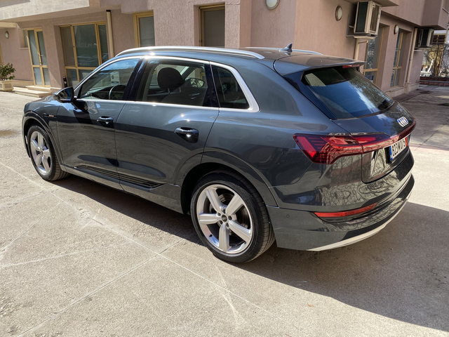 Audi E-Tron 50 quattro Business edition/ 90% SOH - автомобили, коли, обяви за нови и употребявани 5