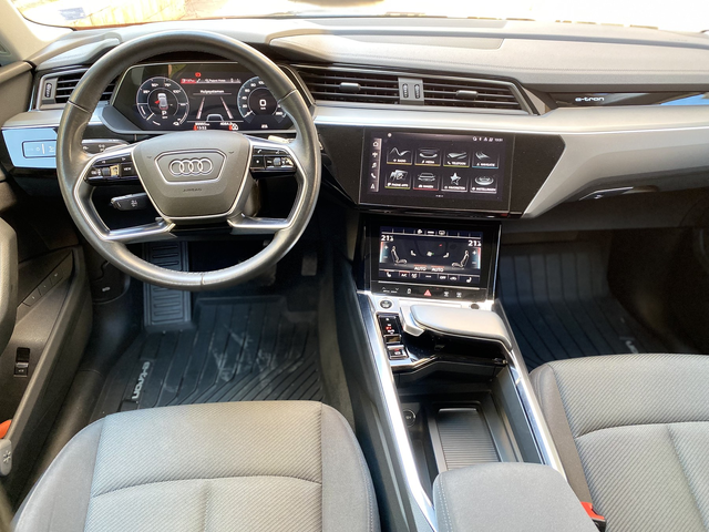 Audi E-Tron 50 quattro Business edition/ 90% SOH - автомобили, коли, обяви за нови и употребявани 7