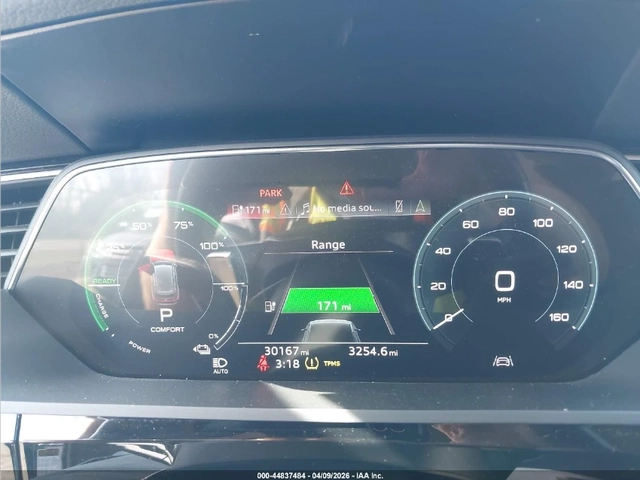 Audi E-Tron SPORTBACK PREMIUM QUATTRO - автомобили, коли, обяви за нови и употребявани 7