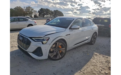 audi-e-tron - 0
