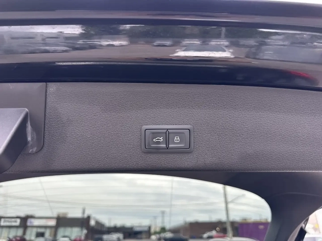 Audi e-tron SPORTBACK 55 QUATTRO TECHNIK S-LINE NAVIGATION HUD - автомобили, коли, обяви за нови и употребявани 14