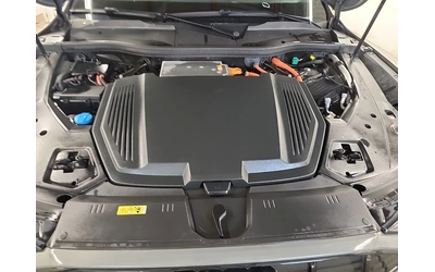 Audi E-Tron - автомобили, коли, обяви за нови и употребявани 13