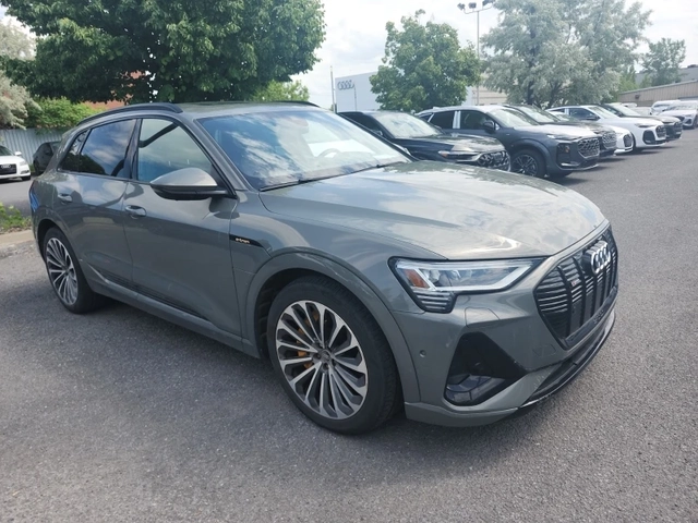 Audi E-Tron Progressiv - автомобили, коли, обяви за нови и употребявани 1