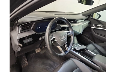 Audi E-Tron - автомобили, коли, обяви за нови и употребявани 10