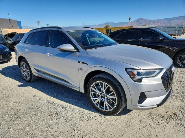 Audi E-Tron * PRESTIGE* QUATTRO* - автомобили, коли, обяви за нови и употребявани 2