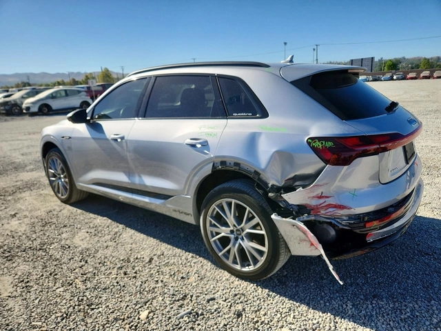 Audi E-Tron * PRESTIGE* QUATTRO* - автомобили, коли, обяви за нови и употребявани 5
