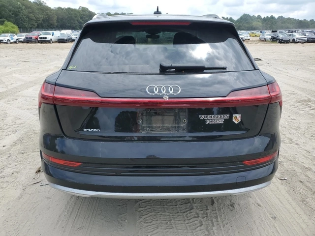 Audi E-Tron * PREMIUM* PLUS* QUATTRO* - автомобили, коли, обяви за нови и употребявани 4