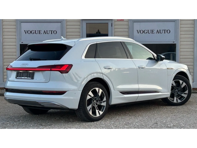 Audi E-Tron 55* SOH 95%* 1-ви собственик* - автомобили, коли, обяви за нови и употребявани 1