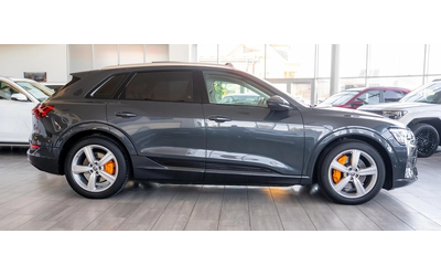 audi-e-tron-e-tron-50-quattro - 3