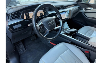 audi-e-tron-e-tron-50-quattro - 4