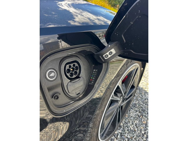 Audi e-tron e-tron GT Quattro - автомобили, коли, обяви за нови и употребявани 8