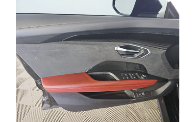 Audi E-Tron GT quattro Prestige - автомобили, коли, обяви за нови и употребявани 7