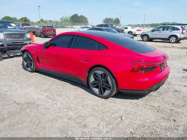 Audi E-Tron GT RS GT QUATTRO - автомобили, коли, обяви за нови и употребявани 3