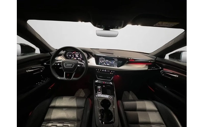 Audi E-Tron GT RS Ceramic Air suspension Matrix 360 HuD Pano - автомобили, коли, обяви за нови и употребявани 7
