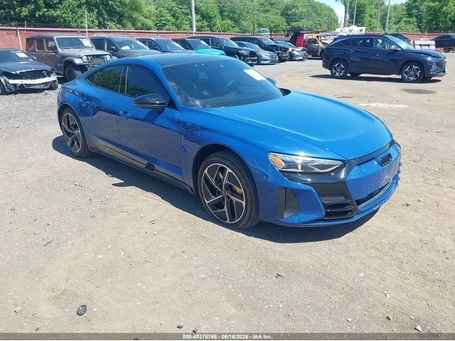 Audi E-Tron GT quattro - автомобили, коли, обяви за нови и употребявани 0