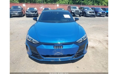 Audi E-Tron GT quattro - автомобили, коли, обяви за нови и употребявани 9
