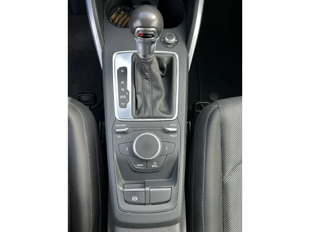 Audi Q2 1.6 TDI Euro 6B - автомобили, коли, обяви за нови и употребявани 10