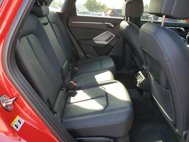 Audi Q3 PREMIUM S LINE 45* АВТОКРЕДИТ - автомобили, коли, обяви за нови и употребявани 10