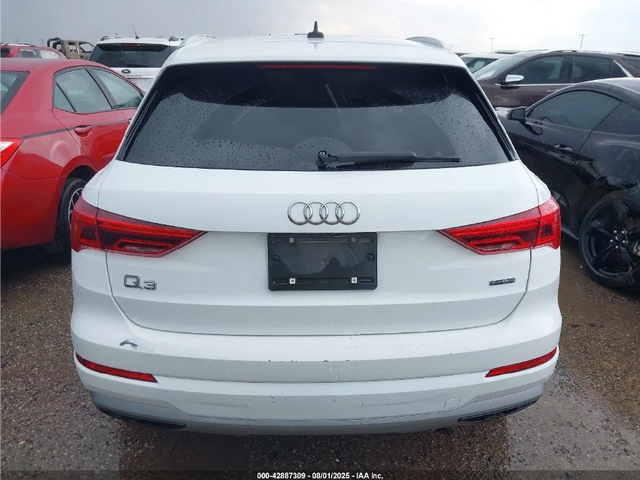 Audi Q3 PREMIUM 45 TFSI QUATTRO TIPTRONIC - автомобили, коли, обяви за нови и употребявани 4