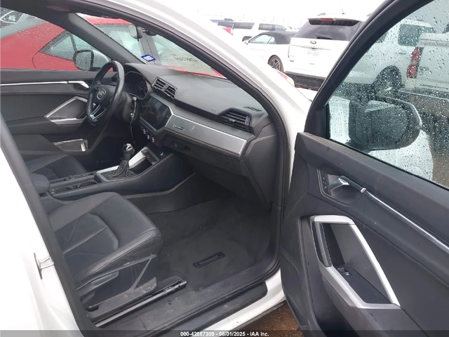 Audi Q3 PREMIUM 45 TFSI QUATTRO TIPTRONIC - автомобили, коли, обяви за нови и употребявани 6