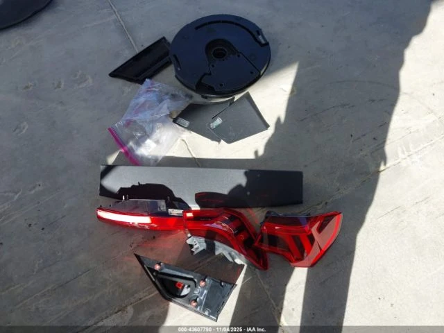 Audi Q3 2.0T S LINE PREMIUM / ДИГИТАЛНО ТАБЛО / ПАНО - автомобили, коли, обяви за нови и употребявани 11