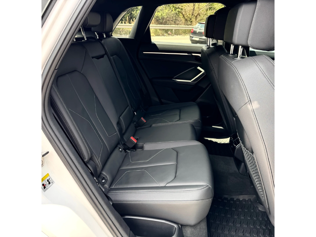 Audi Q3 S Line / 4500km - автомобили, коли, обяви за нови и употребявани 10