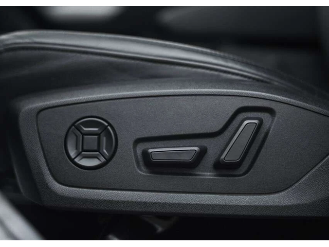 Audi Q3 * quattro Premium * CARFAX * ЦЕНА ДО БГ - автомобили, коли, обяви за нови и употребявани 9