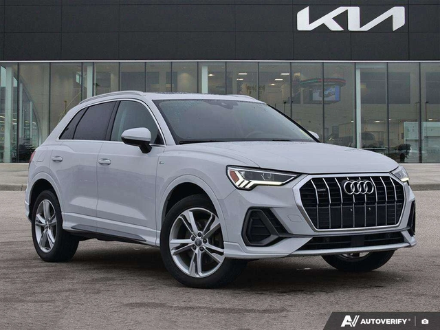 Audi Q3 * S Line quattro Premium Plus * CARFAX * ЦЕНА ДО Б - автомобили, коли, обяви за нови и употребявани 2