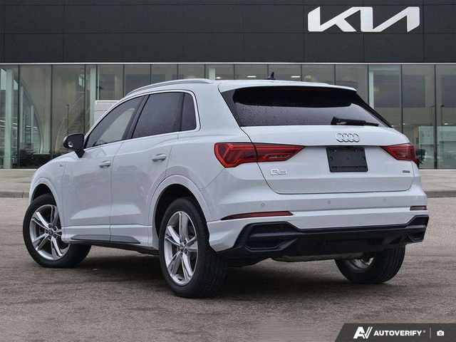 Audi Q3 * S Line quattro Premium Plus * CARFAX * ЦЕНА ДО Б - автомобили, коли, обяви за нови и употребявани 5