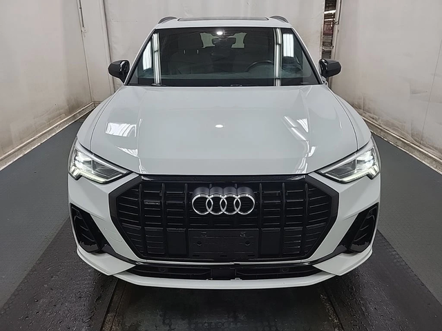 Audi Q3 * S LINE PREMIUM PLUS * CARFAX * ЦЕНА ДО БГ - автомобили, коли, обяви за нови и употребявани 1