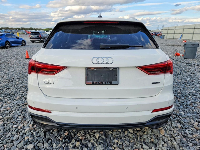 Audi Q3 * S-LINE* - автомобили, коли, обяви за нови и употребявани 4