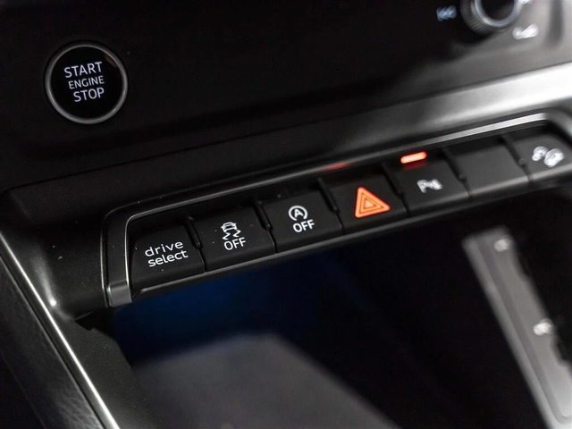 Audi Q3 PROGRESSIV S-LINE С РЕГИСТРАЦИЯ & АВТО КРЕДИТ - автомобили, коли, обяви за нови и употребявани 13