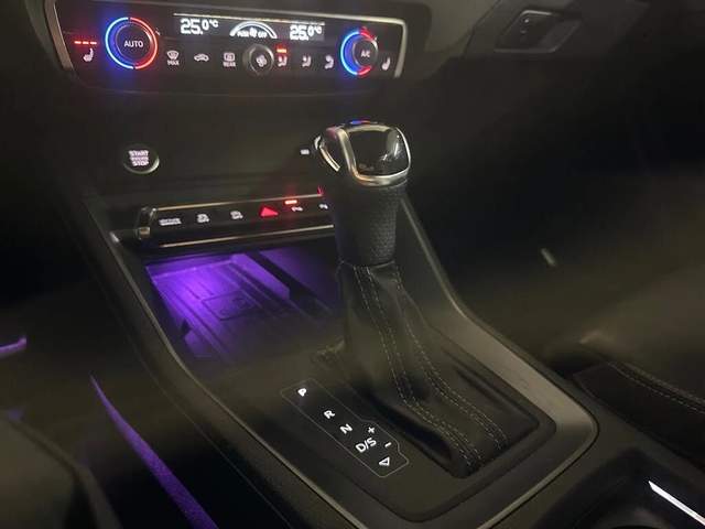 Audi Q3 TFSI* quattro Technik* АвтоКредит* (ЦЕНА ДО БГ) - автомобили, коли, обяви за нови и употребявани 12