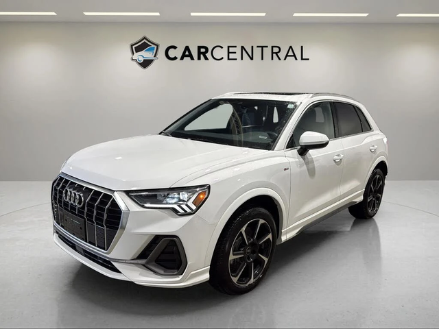 Audi Q3 Premium Plus S* АвтоКредит* (ЦЕНА ДО БГ) - автомобили, коли, обяви за нови и употребявани 1