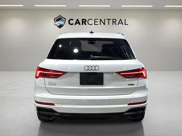 Audi Q3 Premium Plus S* АвтоКредит* (ЦЕНА ДО БГ) - автомобили, коли, обяви за нови и употребявани 4