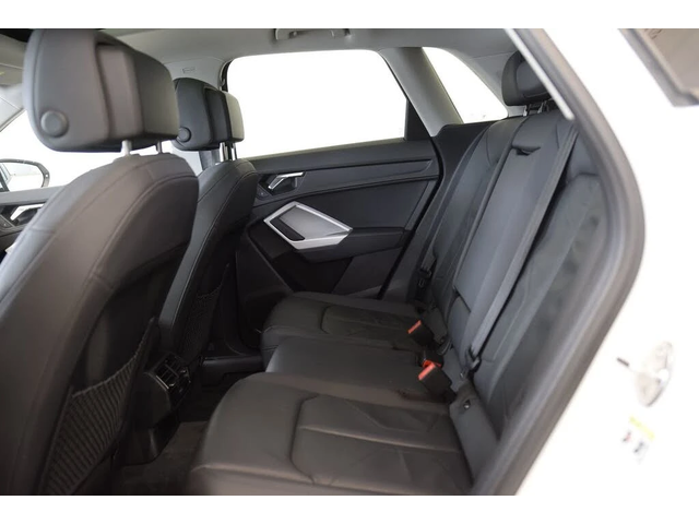 Audi Q3 Komfort 45 TFSI АвтоКредит  (ЦЕНА ДО БГ) - автомобили, коли, обяви за нови и употребявани 5