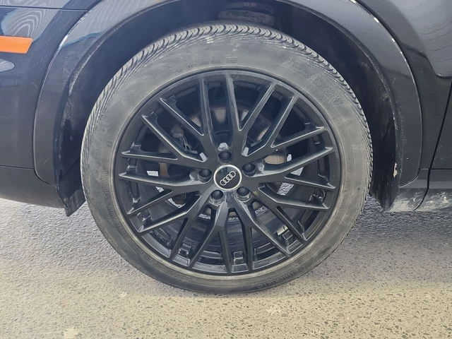 Audi Q3 TECHNIK/CARFAX/ S Line/Подгрев/Панорама/2 Ключа - автомобили, коли, обяви за нови и употребявани 16