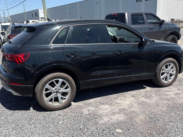 Audi Q3 * 45 TFSI quattro * DISTRONIC* ДВА КЛЮЧА* ПАНОРАМА - автомобили, коли, обяви за нови и употребявани 2