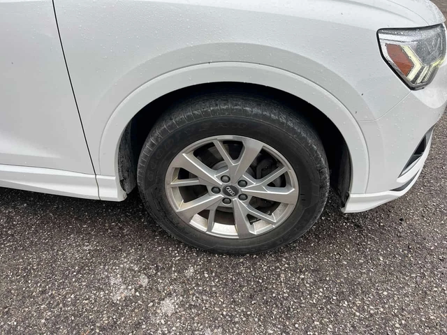Audi Q3 * Komfort * ПОДГРЕВИ* ДВА КЛЮЧА* KEYLESS* - автомобили, коли, обяви за нови и употребявани 6