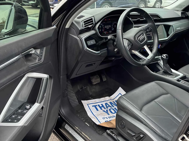 Audi Q3 * PROGRESSIV * 360 * PANO * ПОДГРЕВИ * CARFAX - автомобили, коли, обяви за нови и употребявани 4