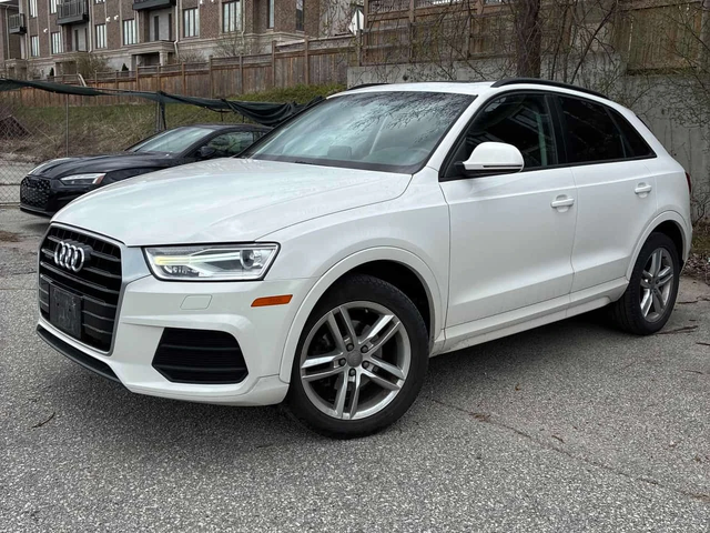 Audi Q3 | Komfort | CARFAX | ПОДГРЕВ | ПАНОРАМА | - автомобили, коли, обяви за нови и употребявани 1